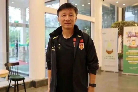 罗马诺：汉尼拔可能冬窗外租离开曼联 塞维利亚、里昂有意据知名记者罗马诺透露，曼联20岁中场汉尼拔可能冬窗外租离队，塞维利亚等俱乐部对他感兴趣。